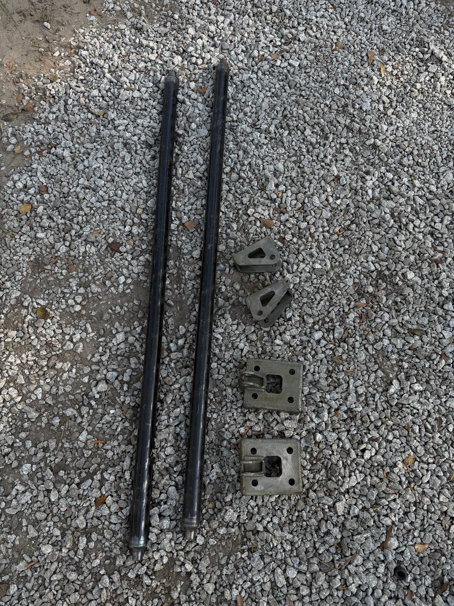 07-18 GM 1500 Tubular Rear Traction Bar Kit