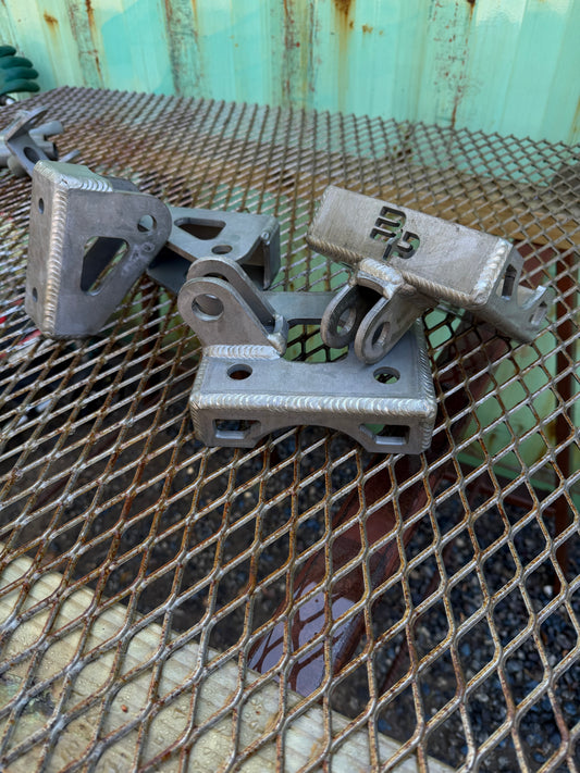 07-18 GM 1500 Tubular Rear Traction Bar Kit